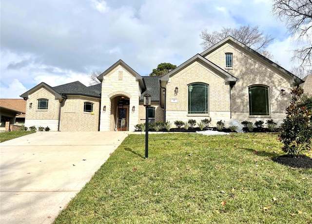 Property at 300 Camden Hills Dr, Montgomery, TX 77356, 4 beds, 3 baths