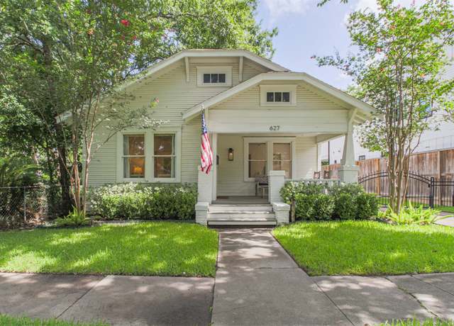 Property at 627 E 11th 1/2 St, Houston, TX 77008, 2 beds, 2 baths