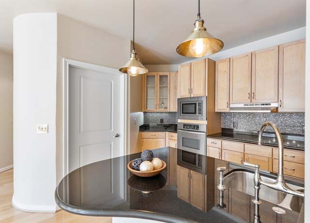 Property at 505 Jackson Hill St S #108, Houston, TX 77007, 2 beds, 2 baths