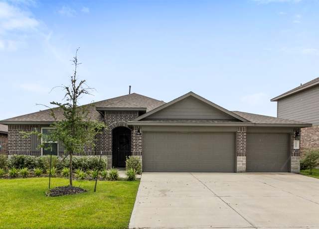 Property at 1008 Llano Trl, Dayton, TX 77535, 4 beds, 2 baths