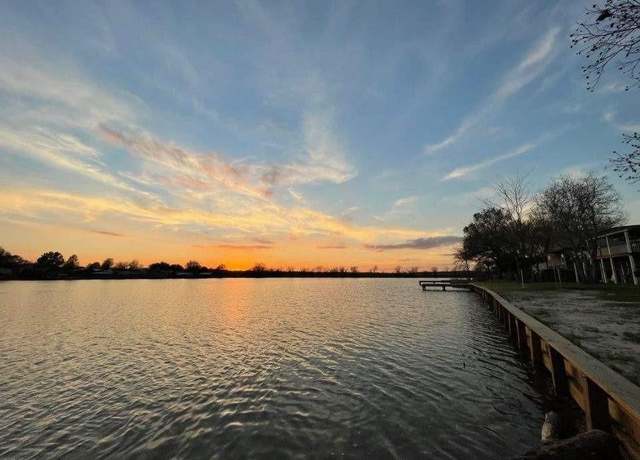 Property at 336 River Oaks Dr, Trinity, TX 75862, 3 beds, 2.5 baths