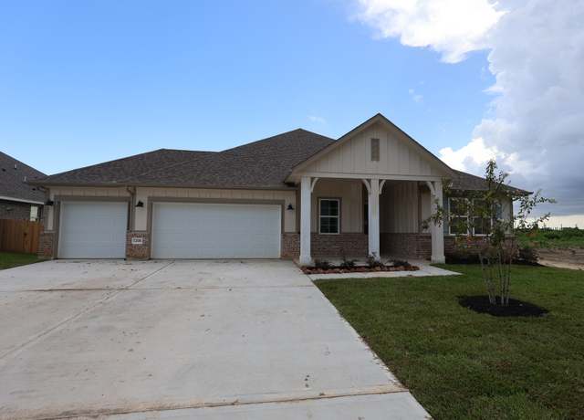 Property at 12106 Old Fashion Cir, Mont Belvieu, TX 77535, 5 beds, 3 baths