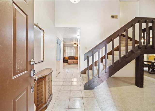 Property at 11826 Hallowing Point Rd, Houston, TX 77067, 3 beds, 2.5 baths