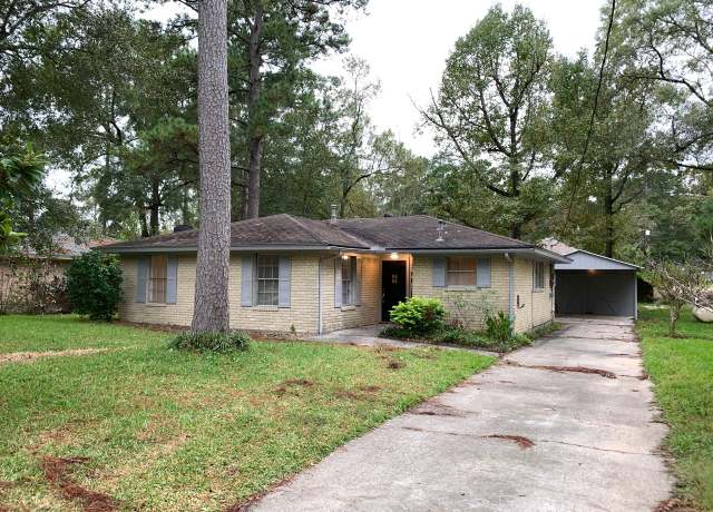 Property at 10615 Twin Oak Dr, Conroe, TX 77385, 4 beds, 2 baths