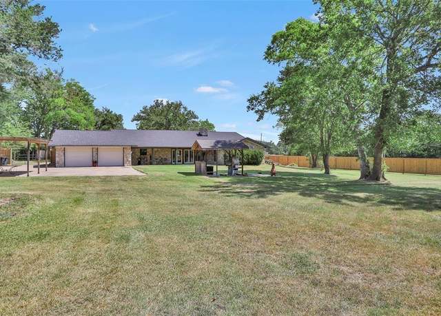 Property at 22985 Highway 105 Hwy W, Montgomery, TX 77356, 4 beds, 3.5 baths