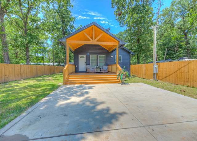Property at 193 Alibi Ln, Livingston, TX 77351, 3 beds, 2 baths
