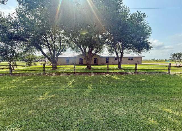 Property at 1201 FM 1862, Blessing, TX 77419, 3 beds, 3 baths