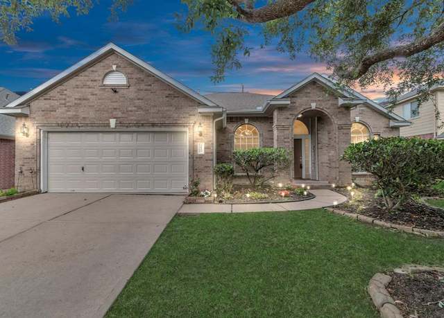 Property at 2034 Holly Glade Ln, Sugar Land, TX 77498, 3 beds, 2 baths