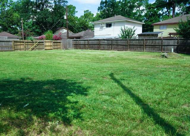 Property at 3902 Glenheather Dr, Houston, TX 77068