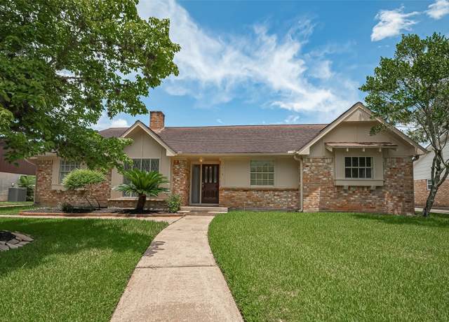 Property at 3518 Rolling Green Ln, Missouri City, TX 77459, 4 beds, 2.5 baths