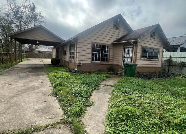 Property at 2010 King St, Houston, TX 77026, 3 beds, 2 baths