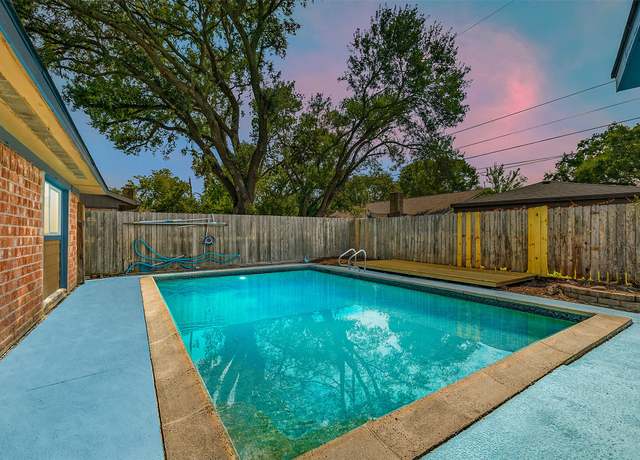 Property at 9806 Sagebark Dr, Houston, TX 77089, 3 beds, 2 baths