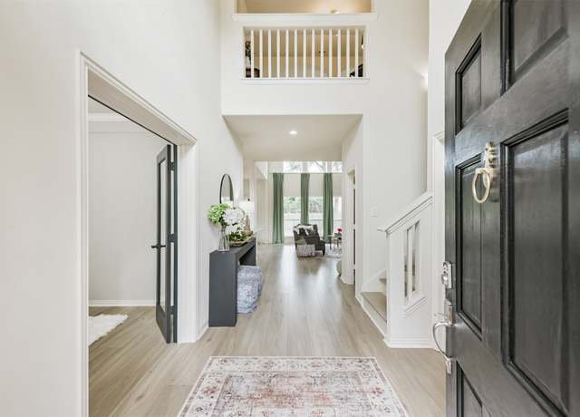 Property at 38 Hallmark Dr, Panorama Village, TX 77304, 4 beds, 2.5 baths