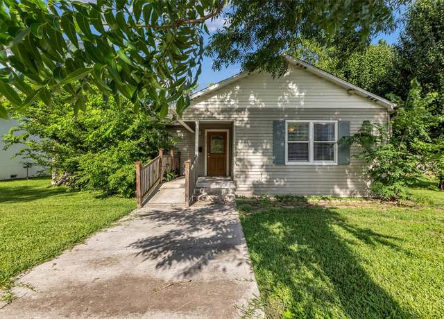 Property at 2521 Texas Ave, Pearland, TX 77003, 2 beds, 1 bath