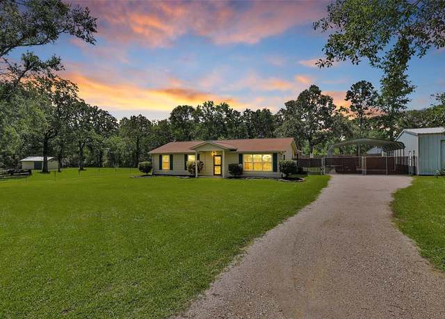 Property at 814 Whipporwill Rd, Conroe, TX 77303, 3 beds, 2 baths