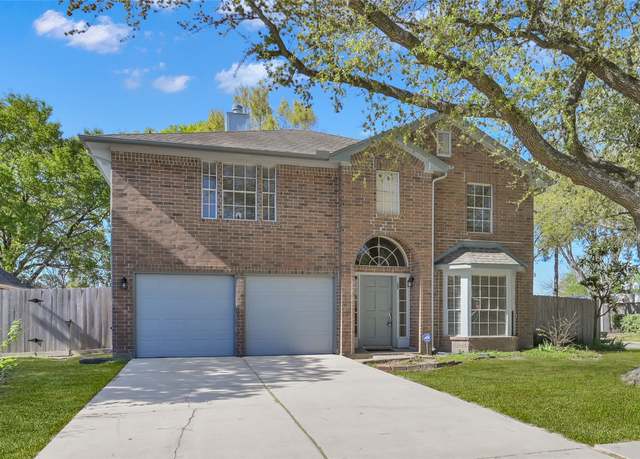 Property at 4911 Silver Fox Dr, Houston, TX 77066, 4 beds, 3.5 baths