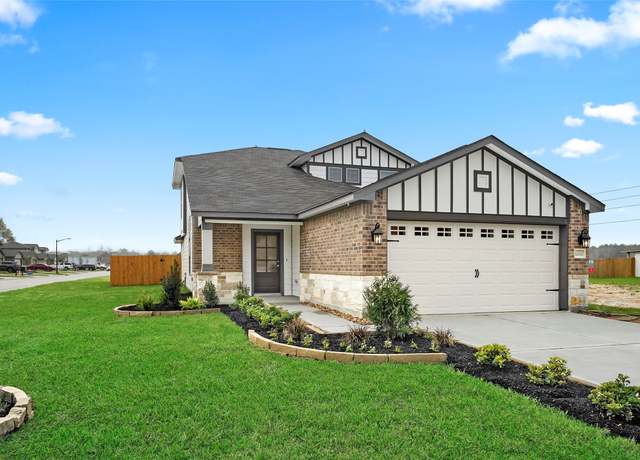 Property at 12004 Matthew Gaines Dr, Houston, TX 77048, 4 beds, 3 baths
