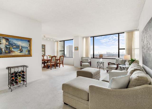 Property at 14 Greenway Plz Unit 14O, Houston, TX 77046, 2 beds, 2 baths