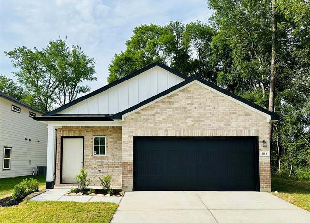 Property at 2113 Caney Creek Ln, Conroe, TX 77301, 3 beds, 2 baths