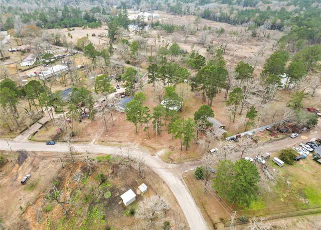 Property at 31 Jackson Rd, Huntsville, TX 77320, 10 beds, 2 baths