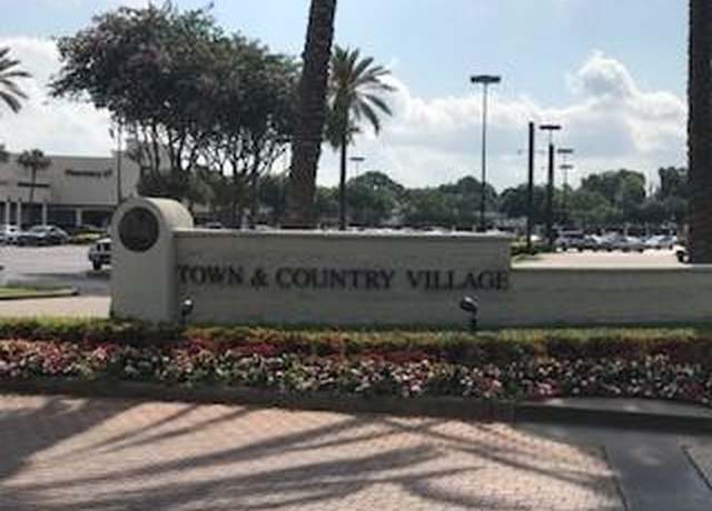 Property at 811 Wax Myrtle Ln Unit A, Houston, TX 77079, 1 bed, 1 bath