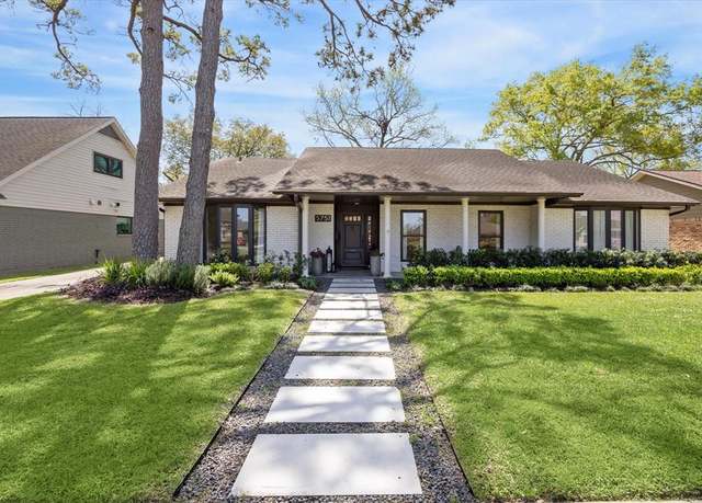 Property at 5751 Braesheather Dr, Houston, TX 77096, 3 beds, 2 baths
