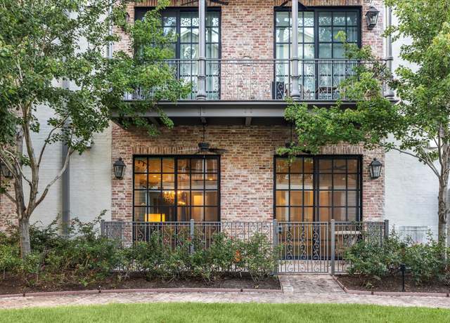 Property at 1714 Ashland St #108, Houston, TX 77008, 2 beds, 2 baths