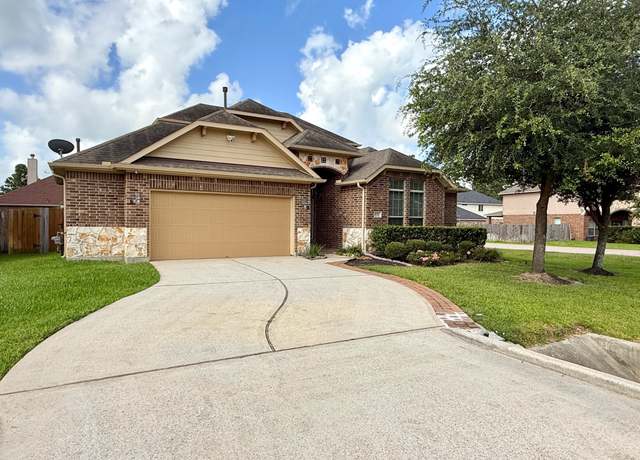 Property at 8139 Edenwood Dr, Spring, TX 77389, 4 beds, 3.5 baths