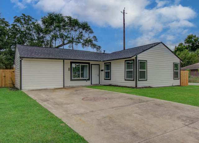 Property at 7713 St Lo Rd, Houston, TX 77033, 3 beds, 2 baths