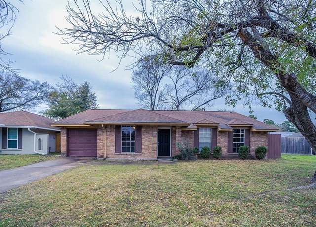 Property at 7510 Salge Dr, Houston, TX 77040, 3 beds, 1.5 baths