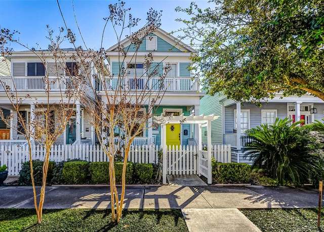 Property at 1307 Church St, Galveston, TX 77550, 3 beds, 2.5 baths