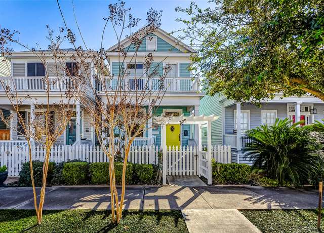 Property at 1307 Church St, Galveston, TX 77550, 3 beds, 2.5 baths