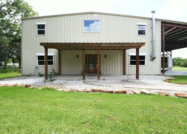 Property at 6709 Jay Rd, Hitchcock, TX 77563, 4 beds, 2.5 baths
