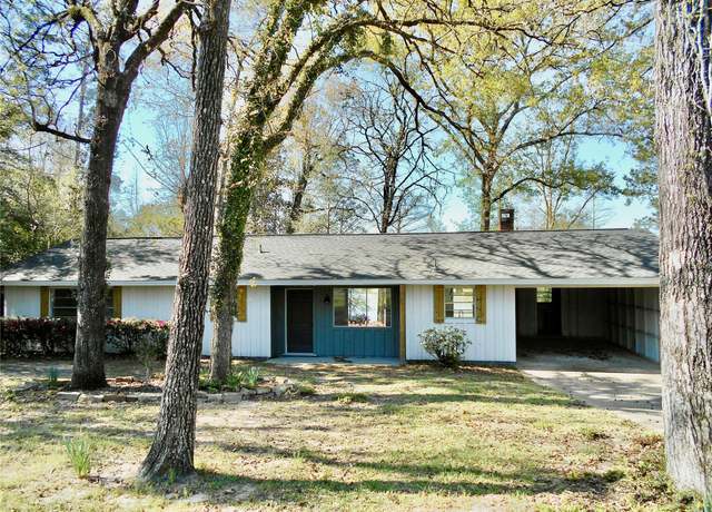 Property at 527 Cypress Bend Dr, Village Mills, TX 77663, 3 beds, 2 baths
