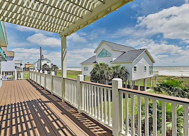Property at 21233 Gulf Dr, Galveston, TX 77554, 3 beds, 3 baths
