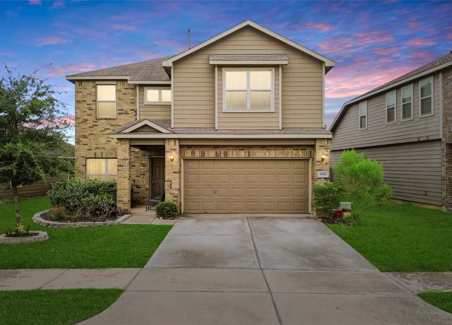 Property at 1928 Acaciawood Way, Houston, TX 77051, 5 beds, 3 baths