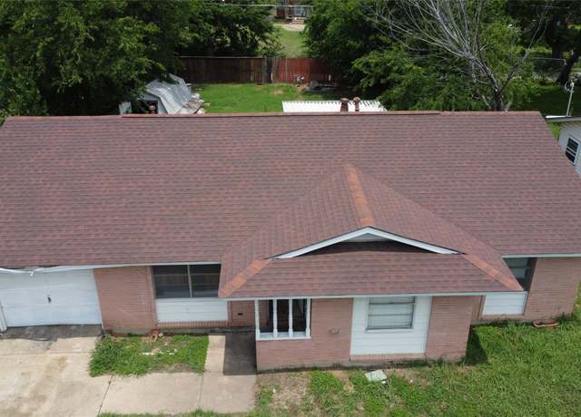 Property at 2340 Seabreeze Dr, Mesquite, TX 75150, 3 beds, 2 baths