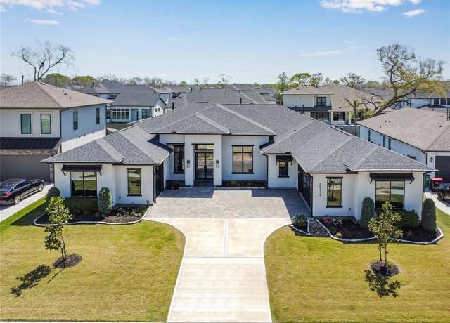 Property at 10114 Mariner Oaks Dr, Missouri City, TX 77459, 5 beds, 5.5 baths
