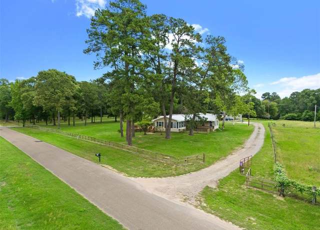 Property at 15460 Paradise Point Dr, Willis, TX 77318, 2 beds, 1 bath