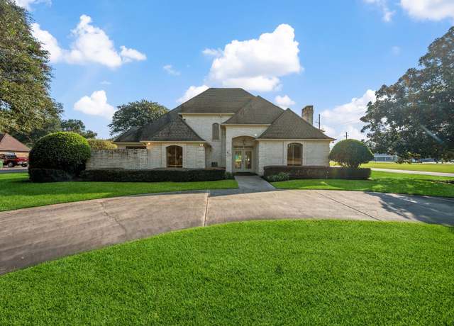 Property at 611 S Cleveland St, Dayton, TX 77535, 4 beds, 3.5 baths