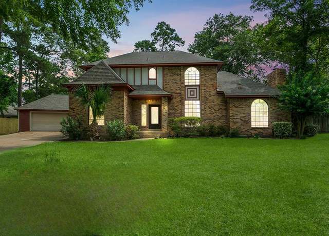 Property at 5 Hartwick Ct, Conroe, TX 77304, 4 beds, 3.5 baths
