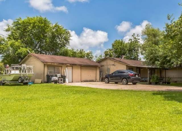 Property at 6711 Avenue O, Santa Fe, TX 77510, 3 beds, 2 baths