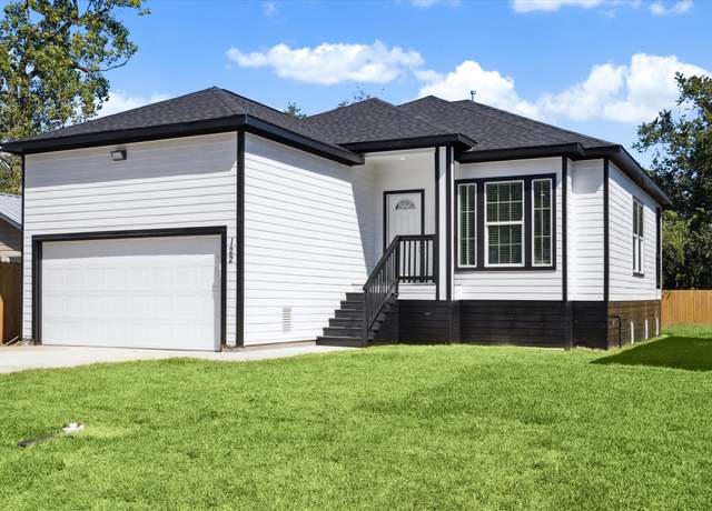 Property at 122 W Mulberry Ave, Wharton, TX 77488, 3 beds, 2 baths