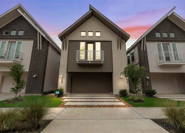 Property at 1044 Homer St, Houston, TX 77091, 3 beds, 2.5 baths
