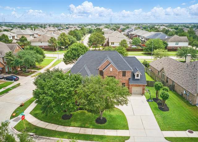 Property at 3603 Monarch Grove Ln, Katy, TX 77494, 5 beds, 4 baths