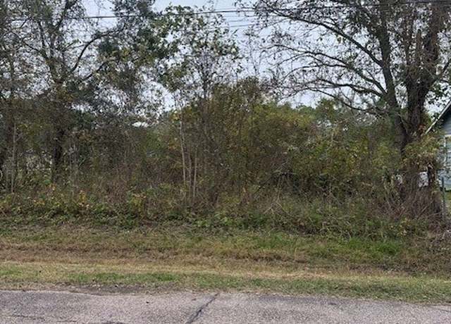 Property at 2618 Avenue I, Dickinson, TX 77539