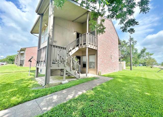 Property at 418 Garland Dr #201, Lake Jackson, TX 77566, 3 beds, 2 baths