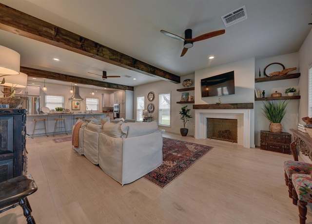 Property at 1707 S Jackson St, Brenham, TX 77833, 3 beds, 2.5 baths