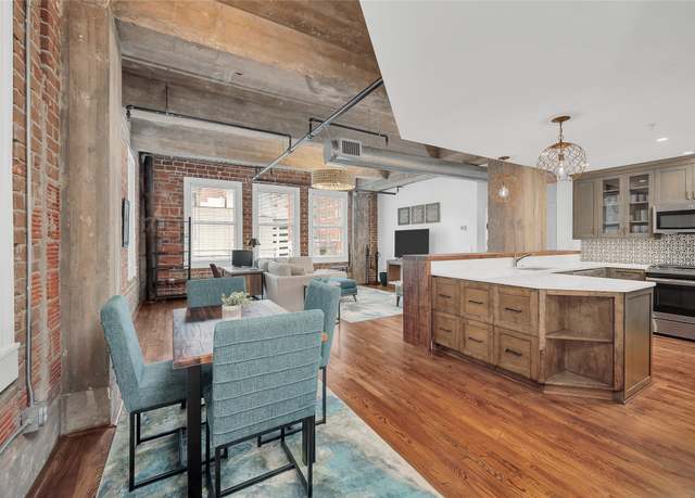 Property at 204 Travis St Unit 4A, Houston, TX 77002, 1 bed, 1 bath