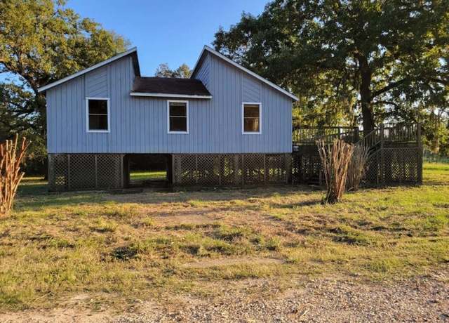 Property at 236 Adelaide Dr, Cleveland, TX 77327, 3 beds, 1.5 baths
